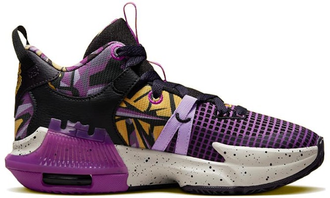 (Grade School) Nike LeBron Witness 7 SE 'Lakers Graffiti' FD0209-001 Order (Grade School) Nike LeBron Witness 7 SE 'Lakers Graffiti' FD0209-001