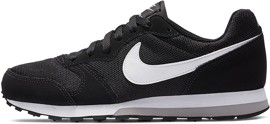 (Grade School) Nike MD Runner 2 'Black White' 807316-001 Buy (Grade School) Nike MD Runner 2 'Black White' 807316-001