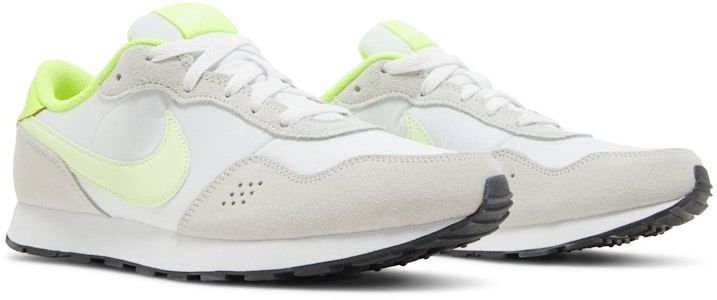 (小學)耐吉 MD Valiant 'White Barely Volt' CN8558-109 Cheap (小學)耐吉 MD Valiant 'White Barely Volt' CN8558-109