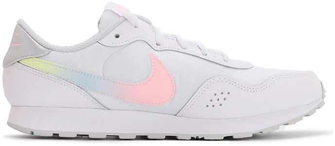 (SD) Nike MD Valiant 'Putih Multi' DB3743-100 Order (SD) Nike MD Valiant 'Putih Multi' DB3743-100