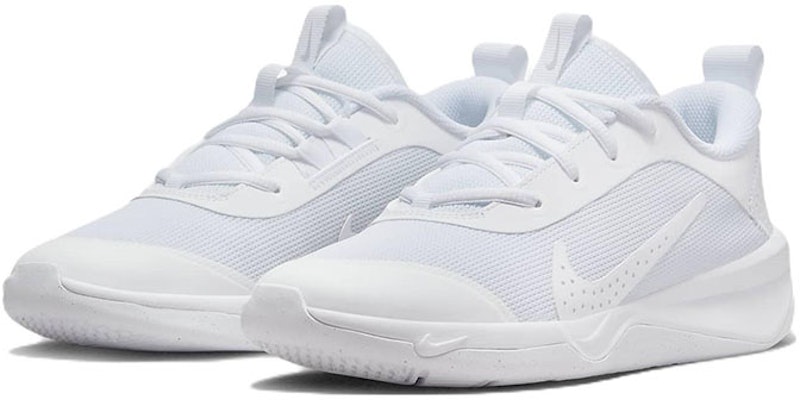 (Grade School) Nike Omni Multi-Court 'White Pure Platinum' DM9027-100 Lookbook (Grade School) Nike Omni Multi-Court 'White Pure Platinum' DM9027-100