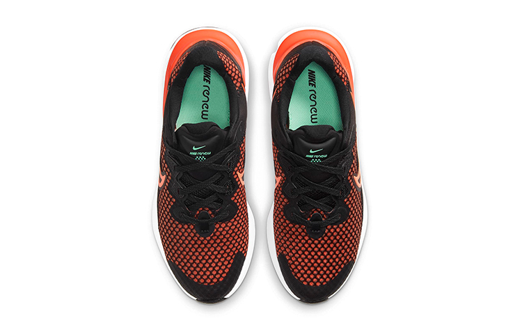 Shop GS ナイキ リニュー ラン 2 "ブラック/ハイパークリムゾン" CW3259-004