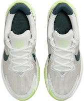 GS ナイキ スターランナー4 "フォトン ダスト/ディープ ジャングル" DX7615-003 Shop GS ナイキ スターランナー4 "フォトン ダスト/ディープ ジャングル" DX7615-003