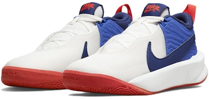 (Sekolah Rendah) Nike Team Hustle D10 'Putih Game Royal' CW6735-103 Lookbook (Sekolah Rendah) Nike Team Hustle D10 'Putih Game Royal' CW6735-103