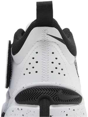 (Enfant) Nike Team Hustle D11 ''Blanc Noir'' DV8996-100 Sizing (Enfant) Nike Team Hustle D11 ''Blanc Noir'' DV8996-100