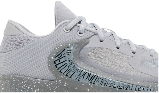 (SD) Nike Zoom Freak 4 'Etched in Stone' Anak-Anak DQ0553-004 Order (SD) Nike Zoom Freak 4 'Etched in Stone' Anak-Anak DQ0553-004