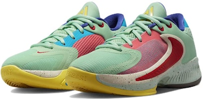 (초등학생) 나이키 줌 프릭 4 SE '에나멜 그린' DQ0557-300 Lookbook (초등학생) 나이키 줌 프릭 4 SE '에나멜 그린' DQ0557-300