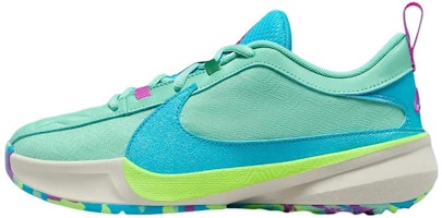 (Grade School) Nike Zoom Freak 5 'Greece x Nigeria' DZ4486-300 (Grade School) Nike Zoom Freak 5 'Greece x Nigeria' DZ4486-300