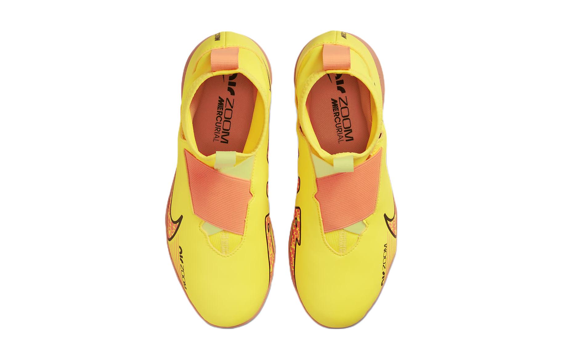 Shop （適合小學生）Nike Zoom Mercurial Superfly 9 Academy IC 'Lucent Pack' DJ5615-780
