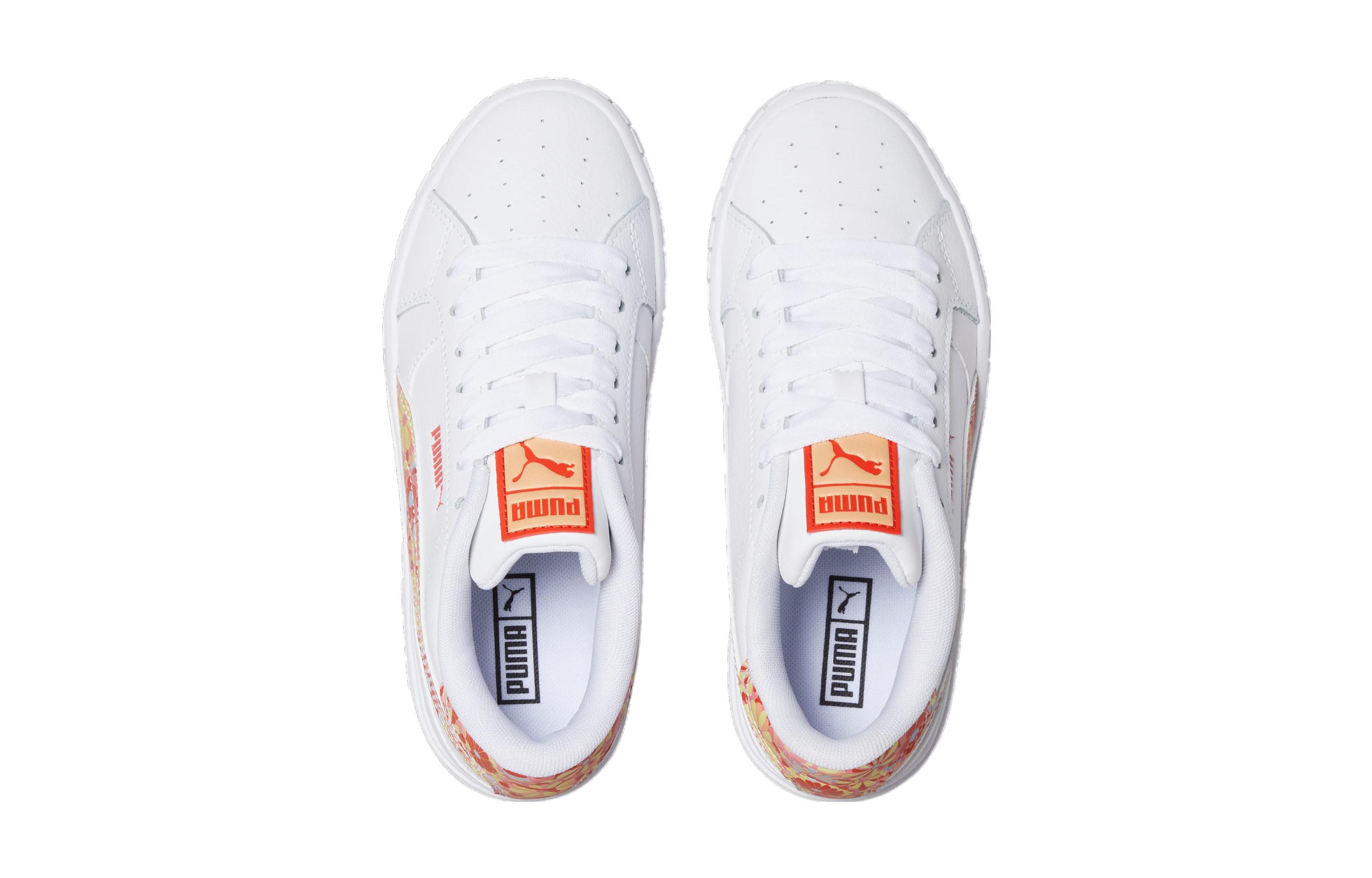 Shop GS プーマ Cali Dream Star キッズ "フラワーチャイルド" 393510-01