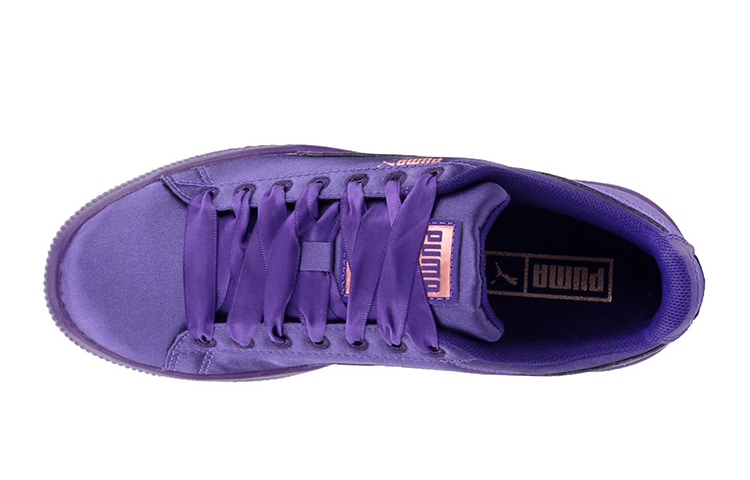 Lookbook (Kinder) Puma Clyde Satin ''Violett Indigo'' 367469-01