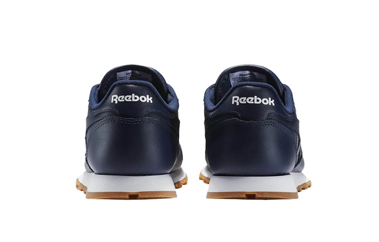 Shop Reebok Classic Leather ''Collegiate Navy'' (École Primaire). AR1312