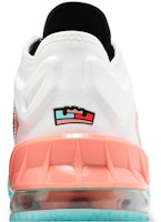 (小學年級)太空大灌籃 x Nike LeBron 18 Low 'Lola Bunny' DJ3760-115 Sizing (小學年級)太空大灌籃 x Nike LeBron 18 Low 'Lola Bunny' DJ3760-115