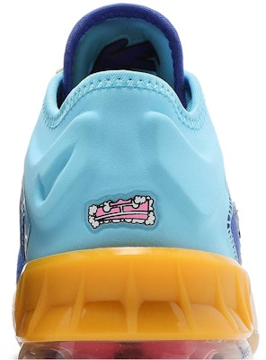 (大童) Space Jam x Nike Lebron 18 Low '威利對抗急先鋒' DJ3760-401 Sizing (大童) Space Jam x Nike Lebron 18 Low '威利對抗急先鋒' DJ3760-401