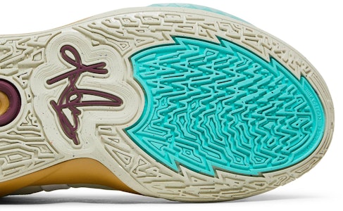 (大童尺码) 苏·伯德 x Nike Kyrie 8 Infinity '金色致敬' 篮球鞋 DD0334-002 Purchase (大童尺码) 苏·伯德 x Nike Kyrie 8 Infinity '金色致敬' 篮球鞋 DD0334-002