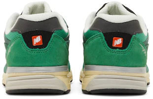 Details for (Grade School) Teddy Santis x New Balance 990v3 ''Grün Gold'' GC990GG3