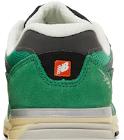 Sizing (Grade School) Teddy Santis x New Balance 990v3 ''Grün Gold'' GC990GG3