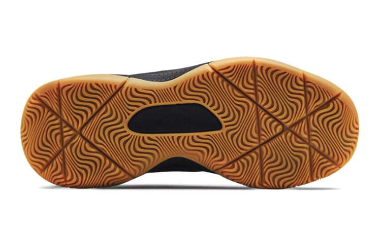 Shop 언더아머 3Z5 '블랙검' (초등학생용) 3023530-003