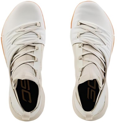 (小學年級)Under Armour Curry 5 'Ivory Gum' 3020741-102 Shop (小學年級)Under Armour Curry 5 'Ivory Gum' 3020741-102