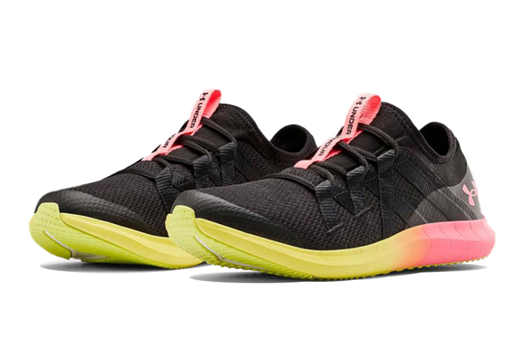 Lookbook (Grade School) Under Armour Infinity 3 ''Schwarz Cerise'' 3023404-001