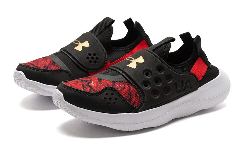 Lookbook (Grade School) Under Armour Runplay ''Chinese New Year'' Jeugd schoenen 3025188-001