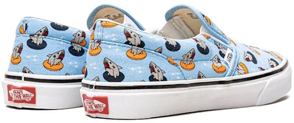(SD) Vans Classic Slip-On 'Floatie Sharks' Anak-anak VN0A32QIVJB Shop (SD) Vans Classic Slip-On 'Floatie Sharks' Anak-anak VN0A32QIVJB