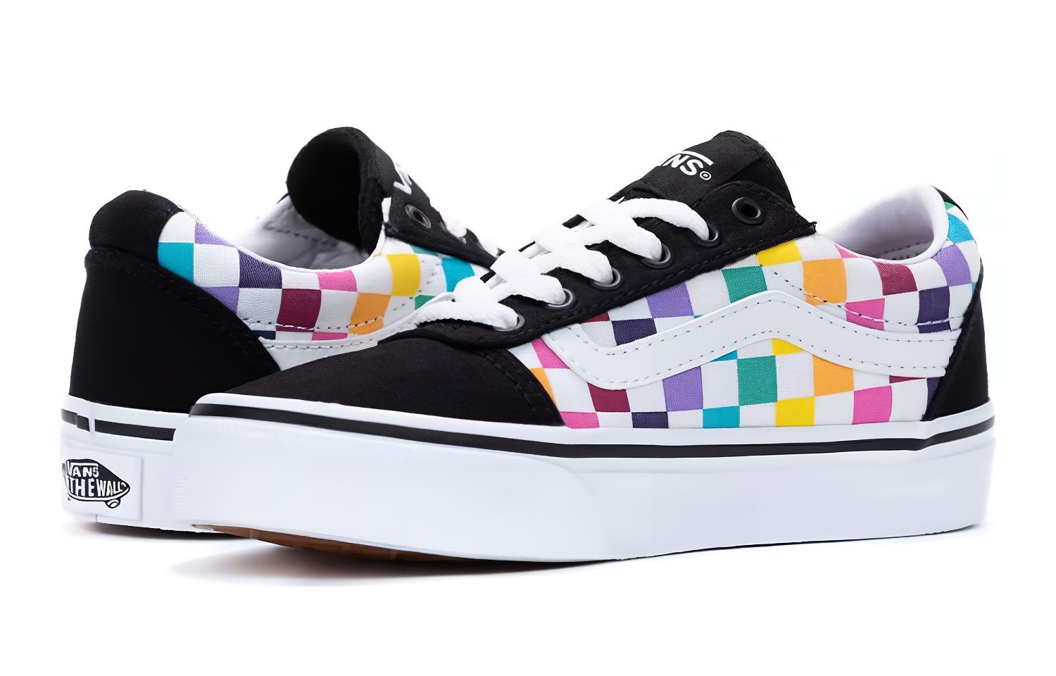 Lookbook (Versión Escolar) Vans Ward 'Fiesta Cuadros' VN0A3TFWV2K