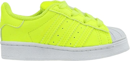 (Infant) adidas Superstar 'Solar Yellow' FY2748 (Infant) adidas Superstar 'Solar Yellow' FY2748
