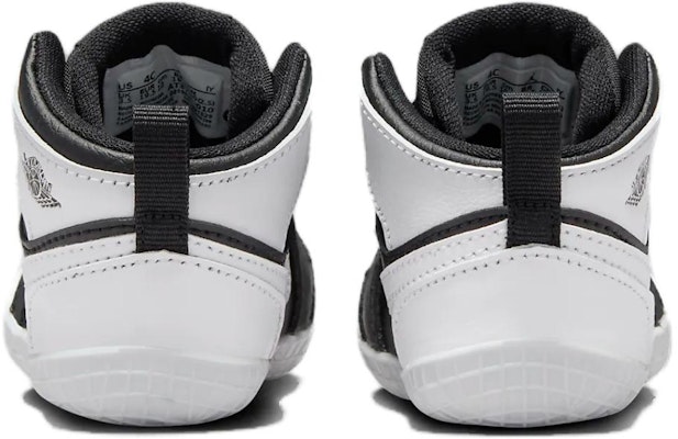 (Infant) Air Jordan 1 Retro 'Black White 2.0' AT3745-010 Lookbook (Infant) Air Jordan 1 Retro 'Black White 2.0' AT3745-010