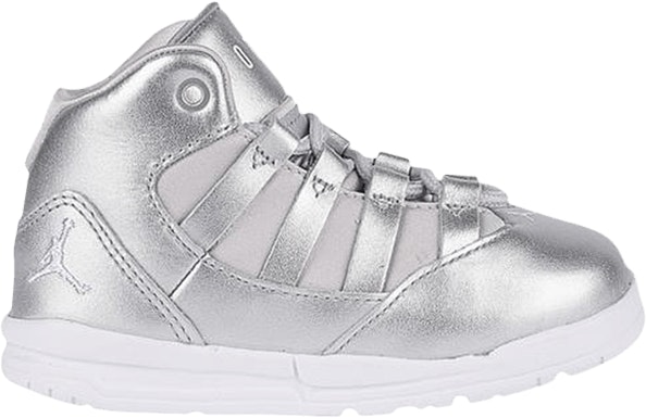 air-jordan-max-aura-se-silver-td