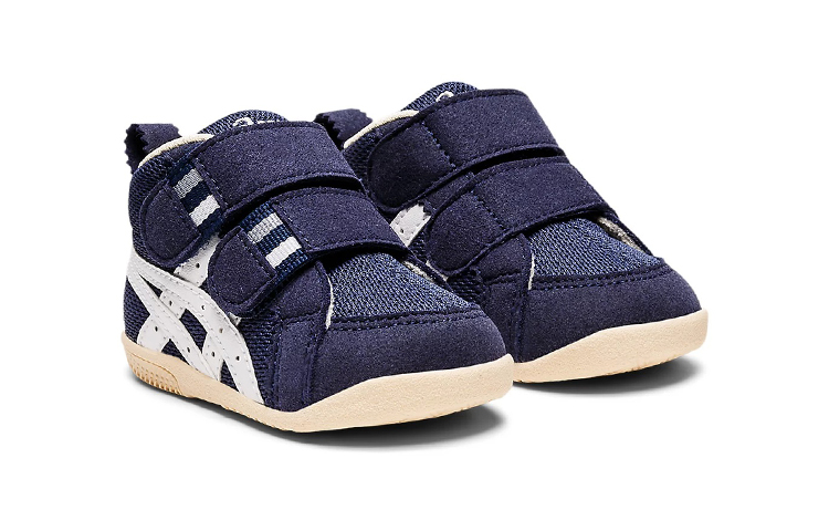 Lookbook (TD) ASICS Amulefirst MS ''Navy Weiß'' 1144A222-400