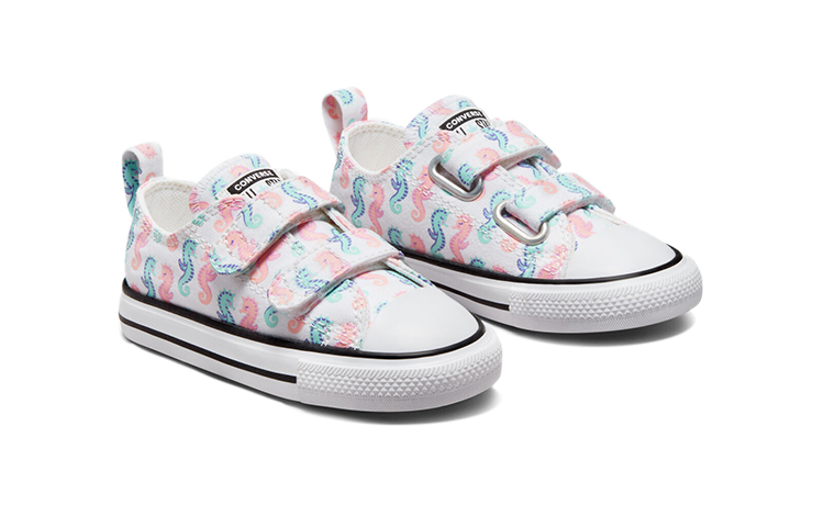 Lookbook (TD) Converse Chuck Taylor All Star Easy-On Low 'Blanco Azul Rosa Graffiti' 772751C