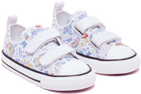 (嬰兒)Converse Chuck Taylor All Star 低筒『蝴蝶』770655F Lookbook (嬰兒)Converse Chuck Taylor All Star 低筒『蝴蝶』770655F