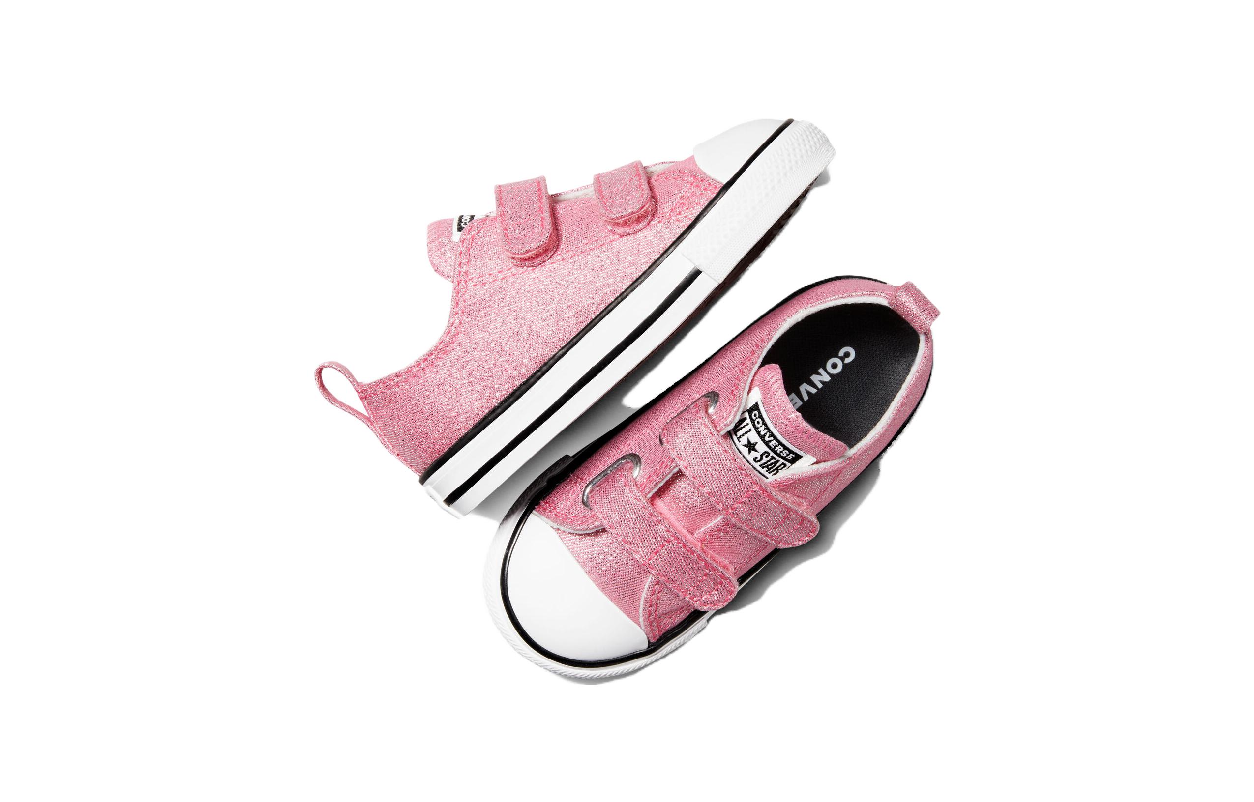 Shop (TD) 匡威Chuck Taylor All Star低帮‘粉色舒适’篮球鞋 A04740C