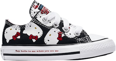 (Infant) Hello Kitty x Converse Chuck Taylor Canvas Low Top 762949F (Infant) Hello Kitty x Converse Chuck Taylor Canvas Low Top 762949F