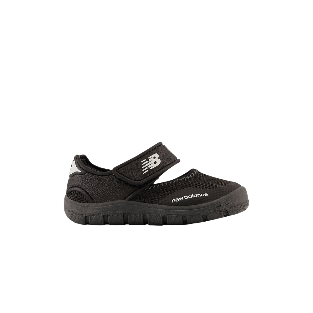 (Infant) New Balance 208v2 Hook &amp; Loop Sandal Wide &#x27;Black White&#x27; IO208SB2-W