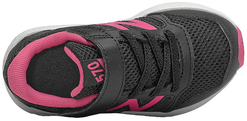 (TD) New Balance 570 V2 'Hitam Merah Jambu' IT570CRK Lookbook (TD) New Balance 570 V2 'Hitam Merah Jambu' IT570CRK
