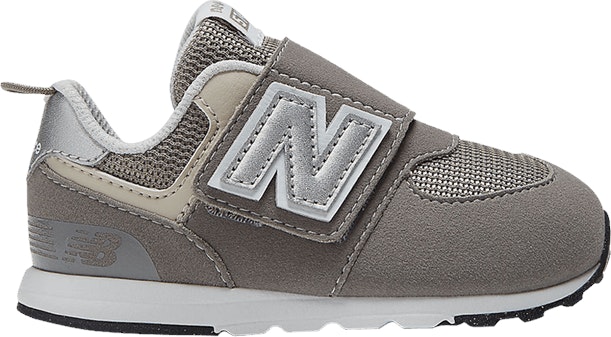 new-balance-574-new-b-hook-and-loop-x-wide-rain-cloud-silver-metallic-td