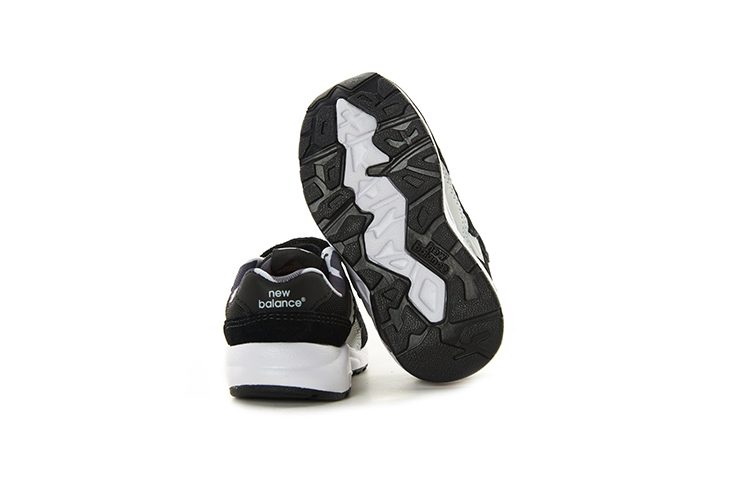 Lookbook (TD) ニューバランス580 黒白ベルクロ KV580C8I