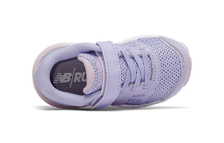 Lookbook 嬰兒 New Balance 680系列 v5 輕巧通風慢跑鞋 淡紫色
