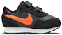 (TD) Nike MD Valiant Kasut Larian Rendah Hitam/Jingga CN8560-018