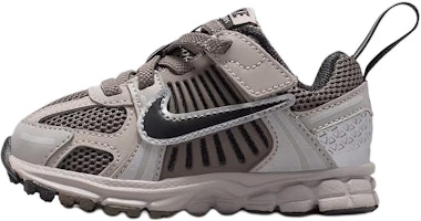 (Infant) Nike Vomero 5 'College Grey Cave Stone' HF7000-010 (Infant) Nike Vomero 5 'College Grey Cave Stone' HF7000-010