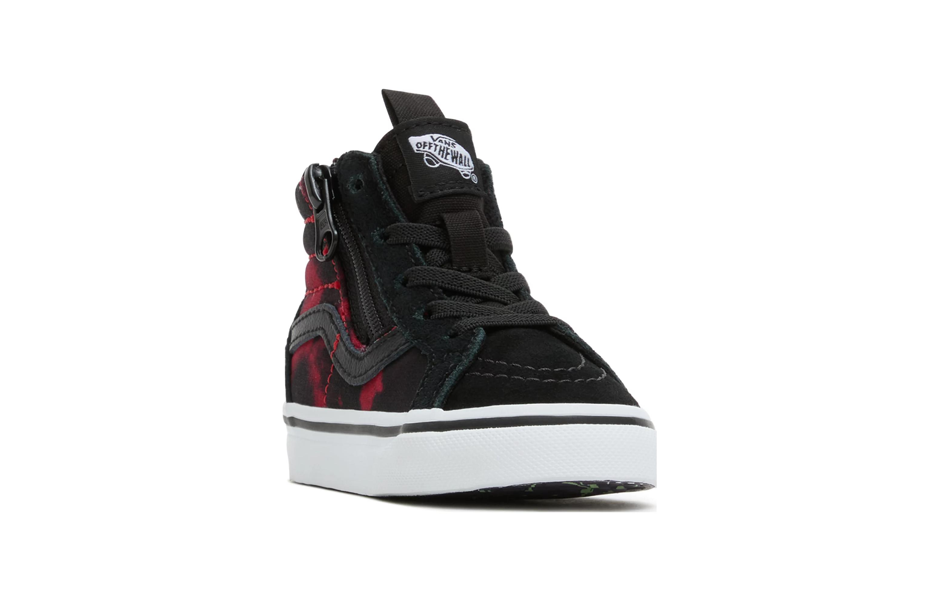 Lookbook (Infant) Vans SK8-HI 'Black' VN0007Q3BLK