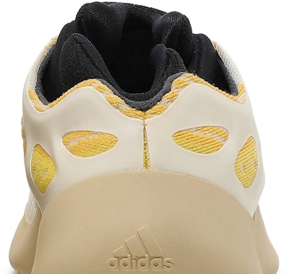 (Kids) adidas Yeezy 700 V3 'Safflower' G54854 Sizing (Kids) adidas Yeezy 700 V3 'Safflower' G54854