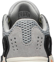 (Anak) adidas Yeezy Boost 700 'Wave Runner' FU9005 Sizing (Anak) adidas Yeezy Boost 700 'Wave Runner' FU9005