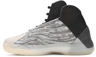 Lookbook (Kids) adidas Yeezy Quantum 'Quantum' GZ9114