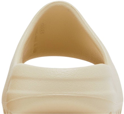 (Youth) adidas Yeezy Slides 'Bone' 2022 FZ5902 Sizing (Youth) adidas Yeezy Slides 'Bone' 2022 FZ5902