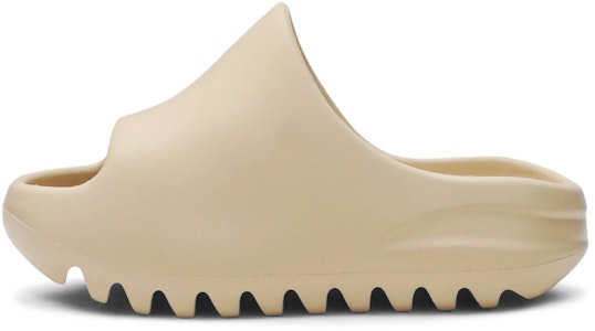(Kanak-Kanak) adidas Yeezy Slides 'Desert Sand' FW6346 Lookbook (Kanak-Kanak) adidas Yeezy Slides 'Desert Sand' FW6346