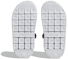 兒童 adidas originals 360 3 防滑耐磨輕便兒童涼鞋 黑 Shop 兒童 adidas originals 360 3 防滑耐磨輕便兒童涼鞋 黑