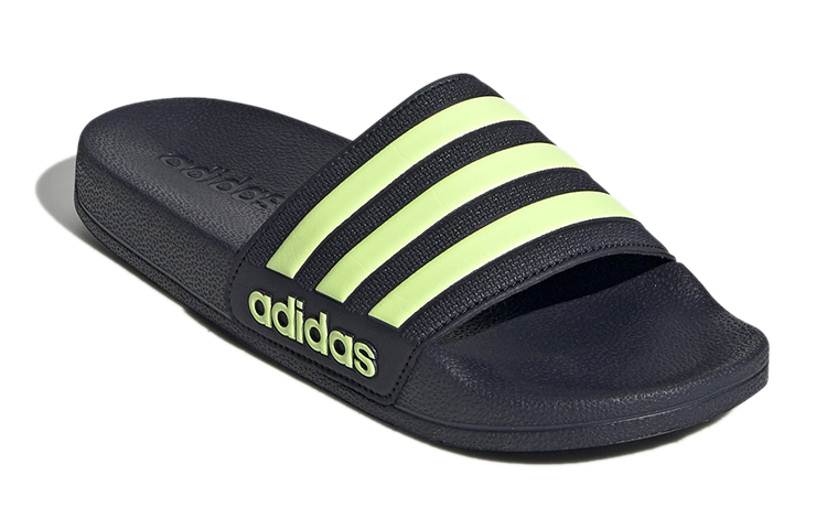 Lookbook 幼童 adidas Adilette 沐浴滑鞋K 黑黃 拖鞋